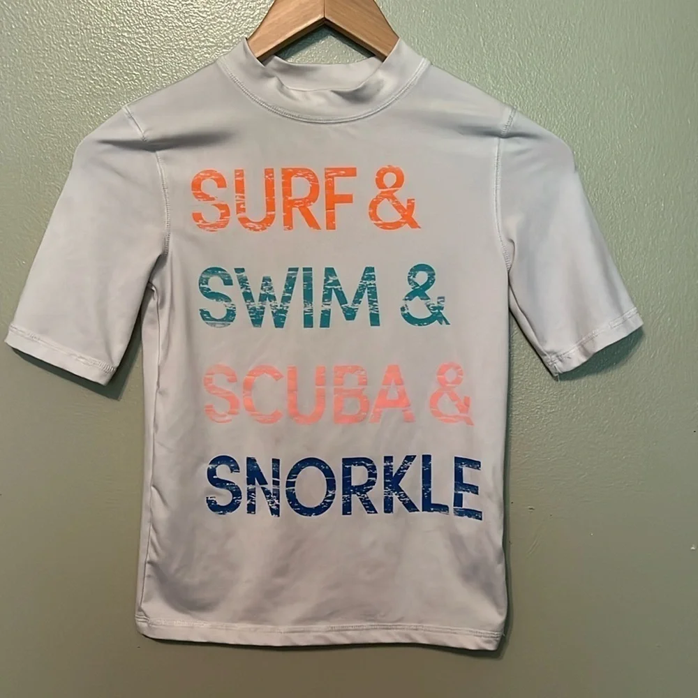 Cat & Jack swim shirt medium (8/10) surf swim scuba & snorkel multi color/white